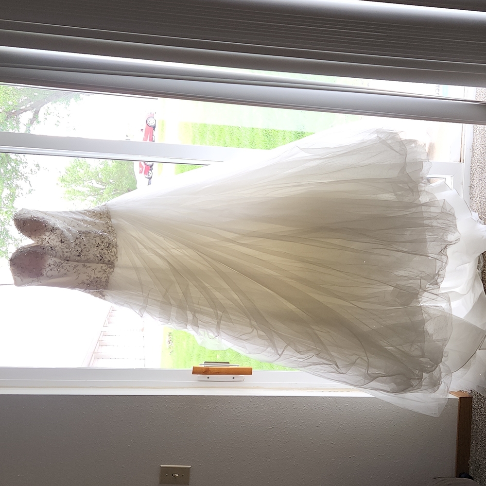 Ball gown